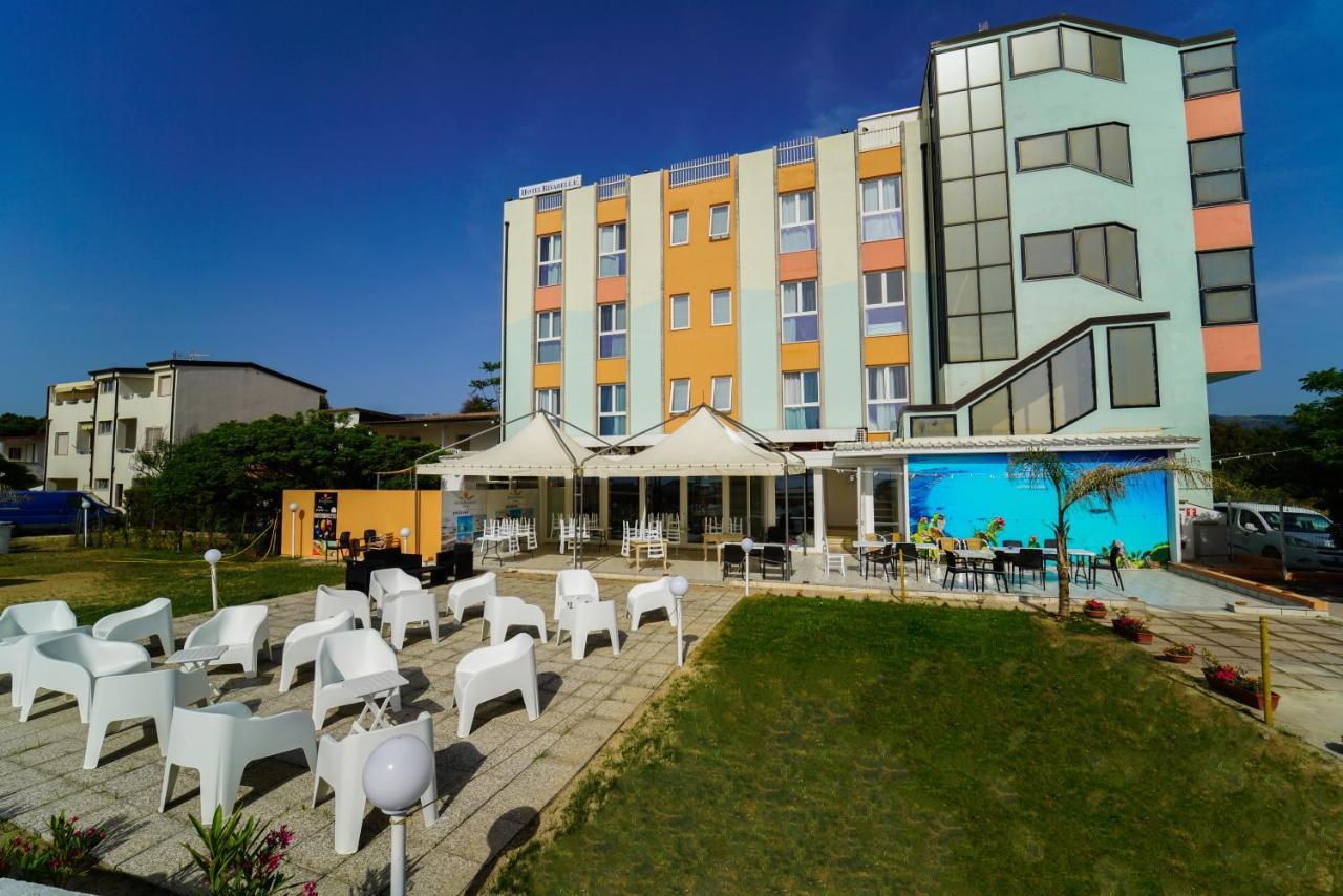 Hotel Rivabella Davoli Exterior photo