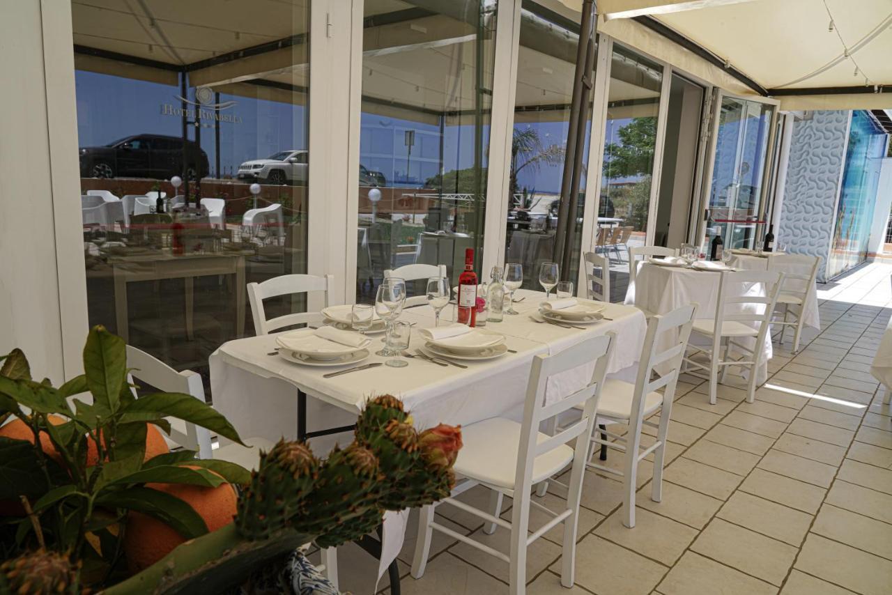 Hotel Rivabella Davoli Exterior photo