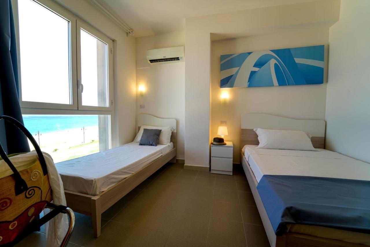 Hotel Rivabella Davoli Exterior photo